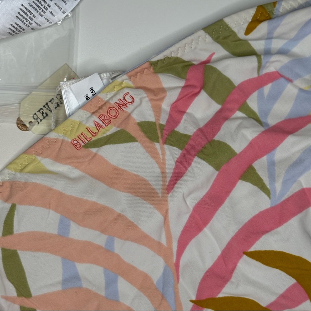 NWT | Billabong | Reversible Strapless Bandeau Bikini Set Tropical Print | M/10 - Picture 12 of 15